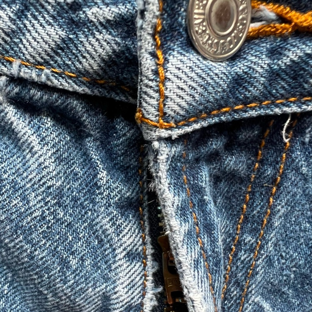1990s LEVIS 517 Red Tab Vintage Denim // Size 34 (best fits 32” Waist) - Picture 5 of 7